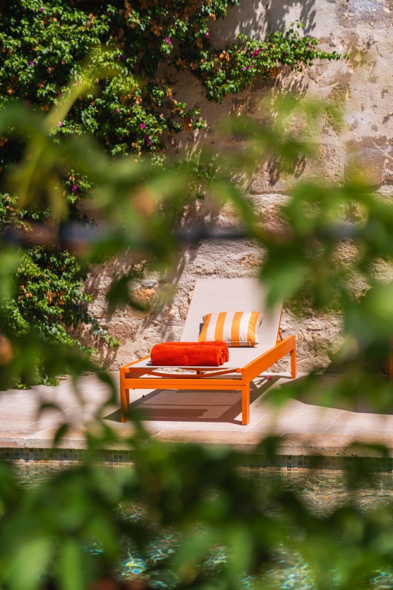 Bed and Breakfast Le Jardin Des Cordeliers Тараскон Екстер'єр фото