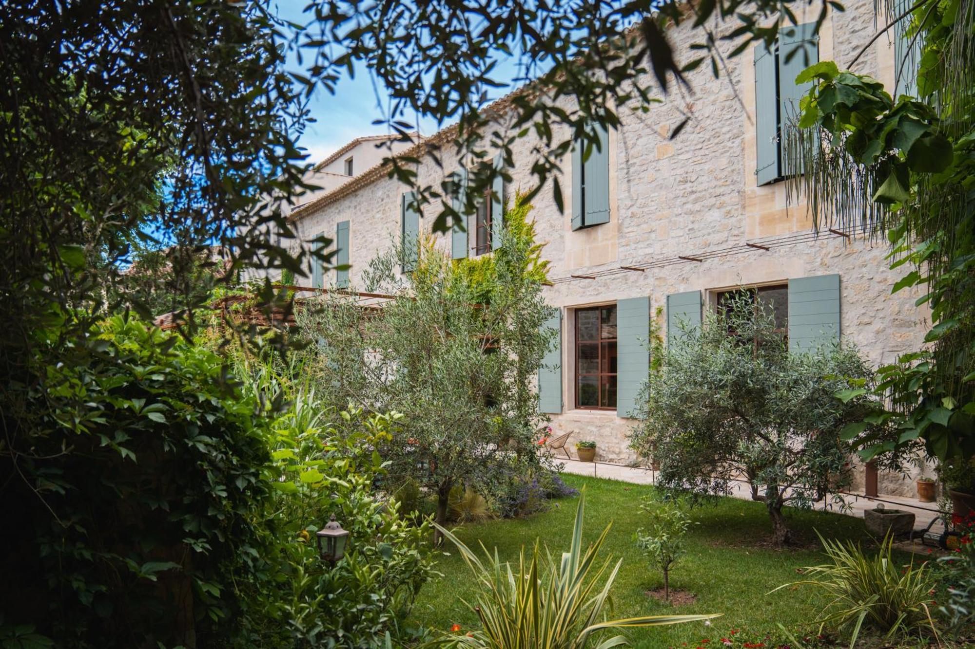 Bed and Breakfast Le Jardin Des Cordeliers Тараскон Екстер'єр фото